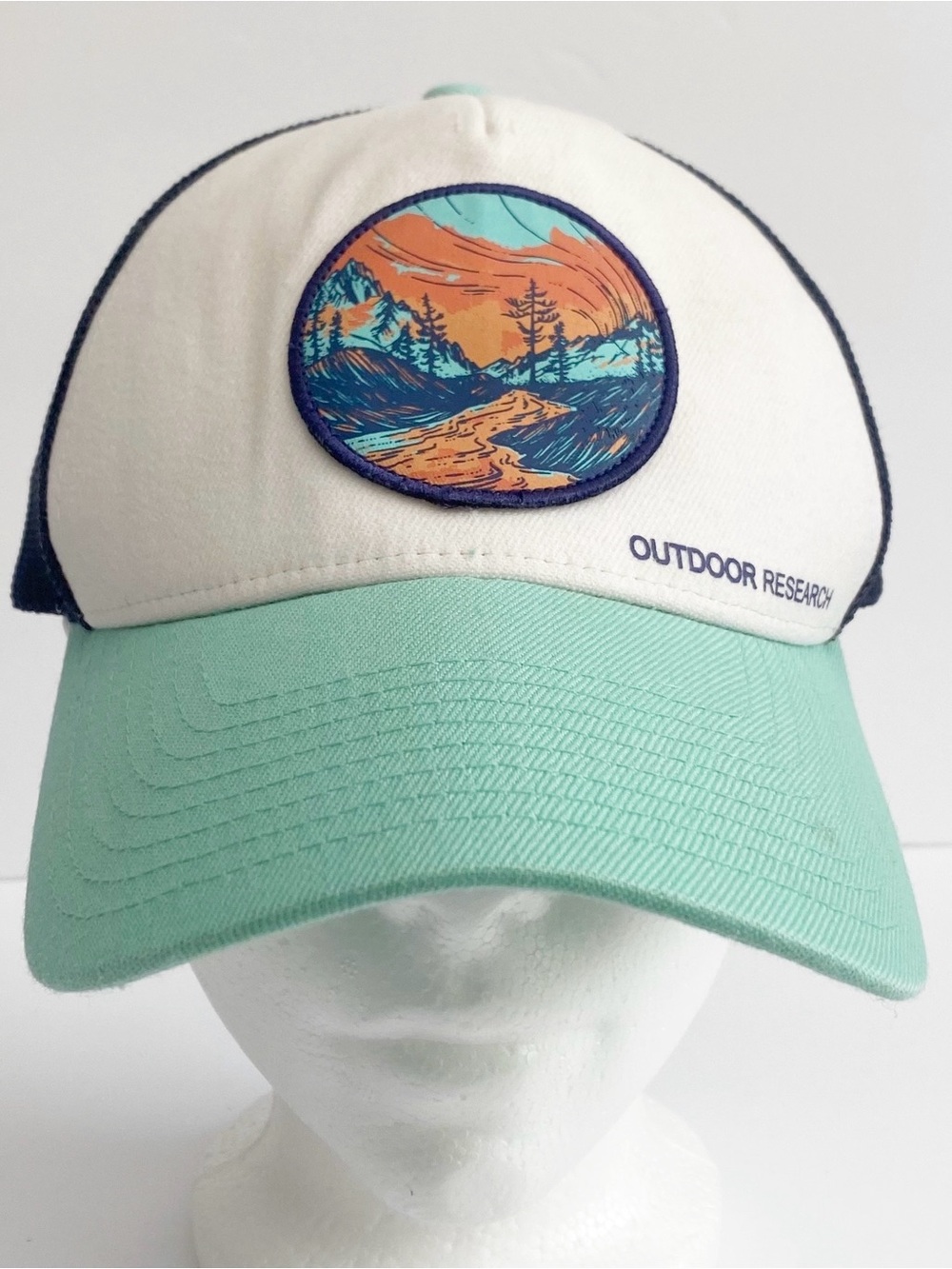 Outdoor Research Women’s Alpenglow Trucker Hat